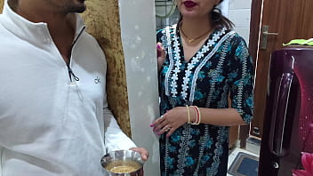 Neighbor’s Wife Seduced For Sugar (hindi Audio)