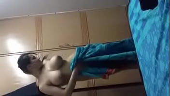 Bhabhi Fresh After Bath