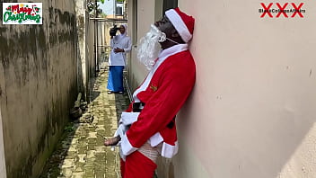 Naive 18yo In Hijab Gets Festive Surprise From Santa Outside School (full Video On Red)