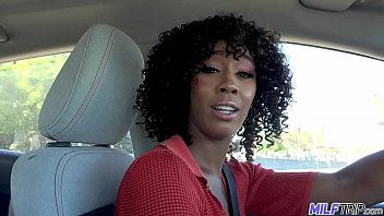 Sexy Ebony Milf Gets Hot Cum Blast