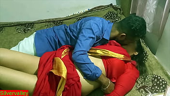 Indian Milf In Red Saree Has Xmas Sex With Delivery Boy