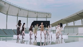 Twice – Hare Hare Music Video