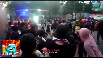 Indonesian League Hooligans: Baku Hantam Part 1 (persik Vs Psim)