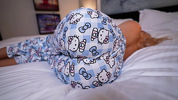 Stepson’s Morning Surprise Leads To Quick Milf Orgasm