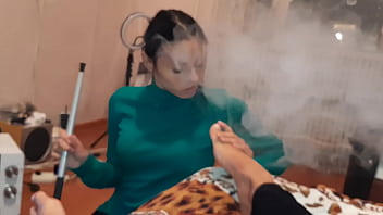 Lesbian Illusion Girls: She Always Knows