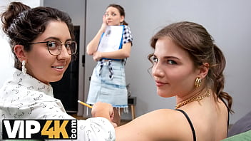 Vip4k: Lesbians Is An Ideal Work Break For Office Professionals.